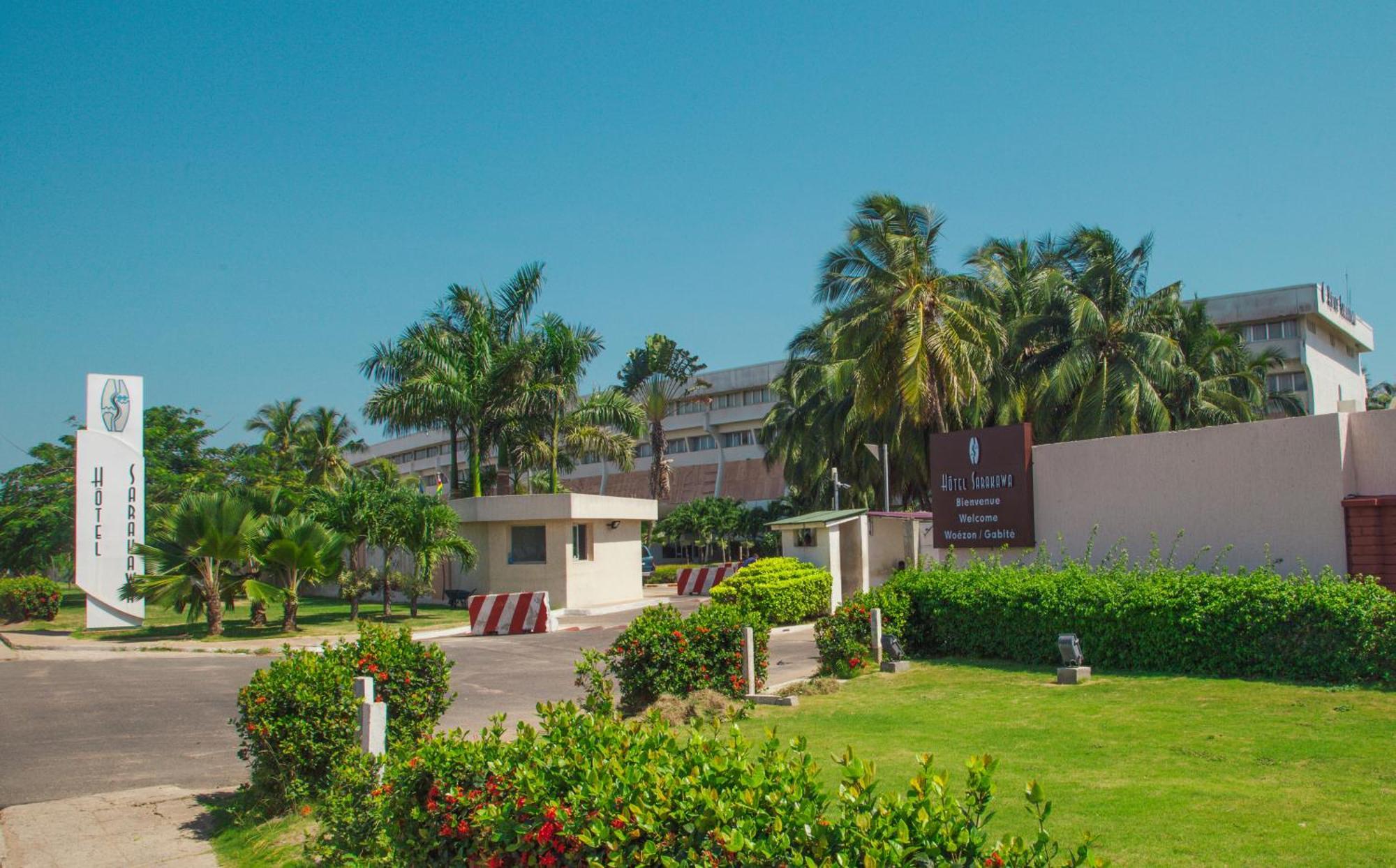 Hotel Sarakawa Lome Ngoại thất bức ảnh