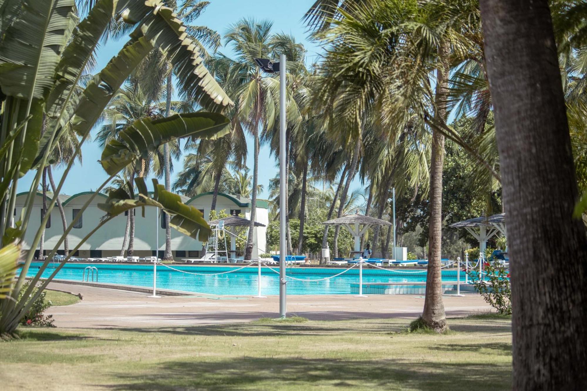 Hotel Sarakawa Lome Ngoại thất bức ảnh