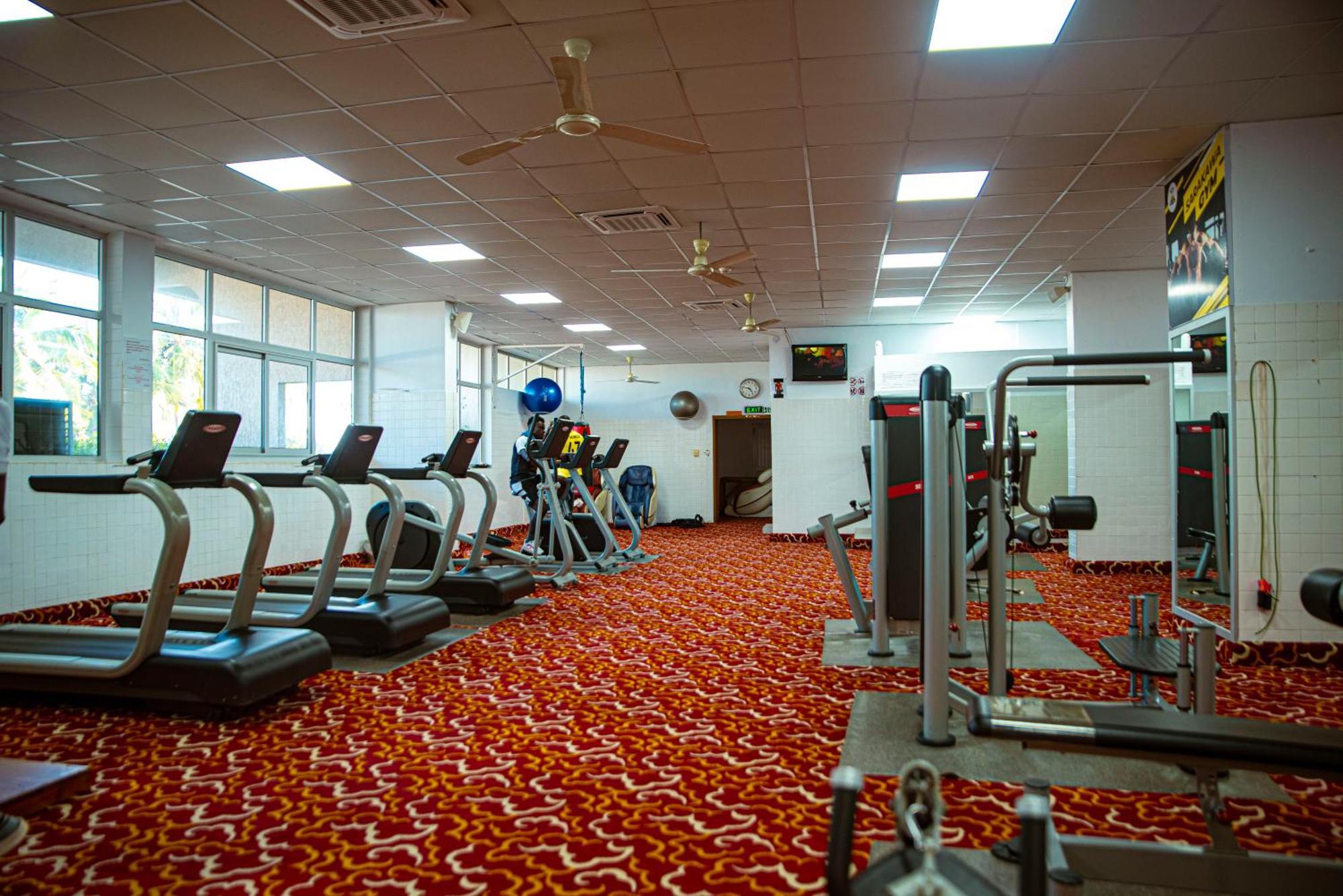 Hotel Sarakawa Lome Ngoại thất bức ảnh