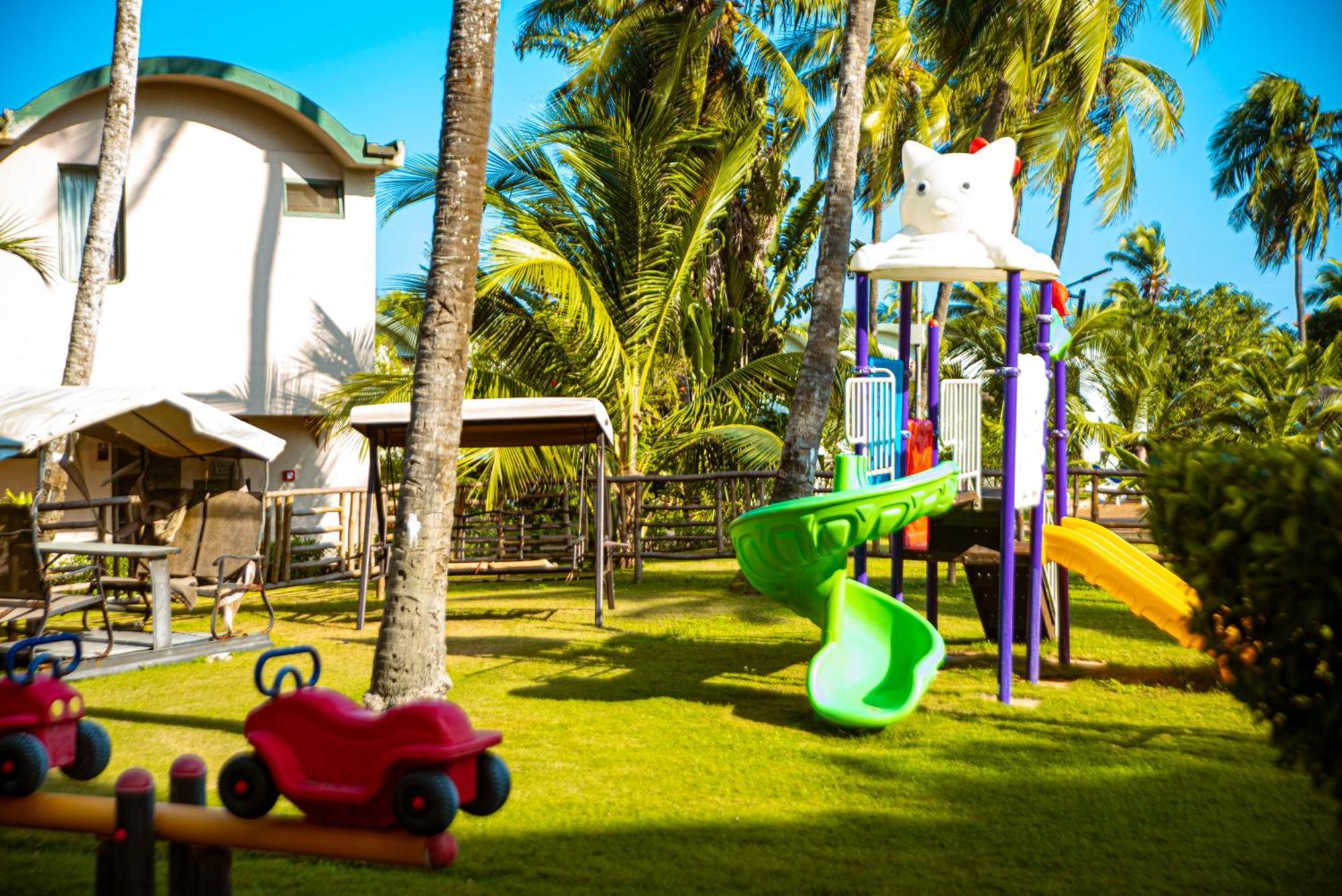 Hotel Sarakawa Lome Ngoại thất bức ảnh