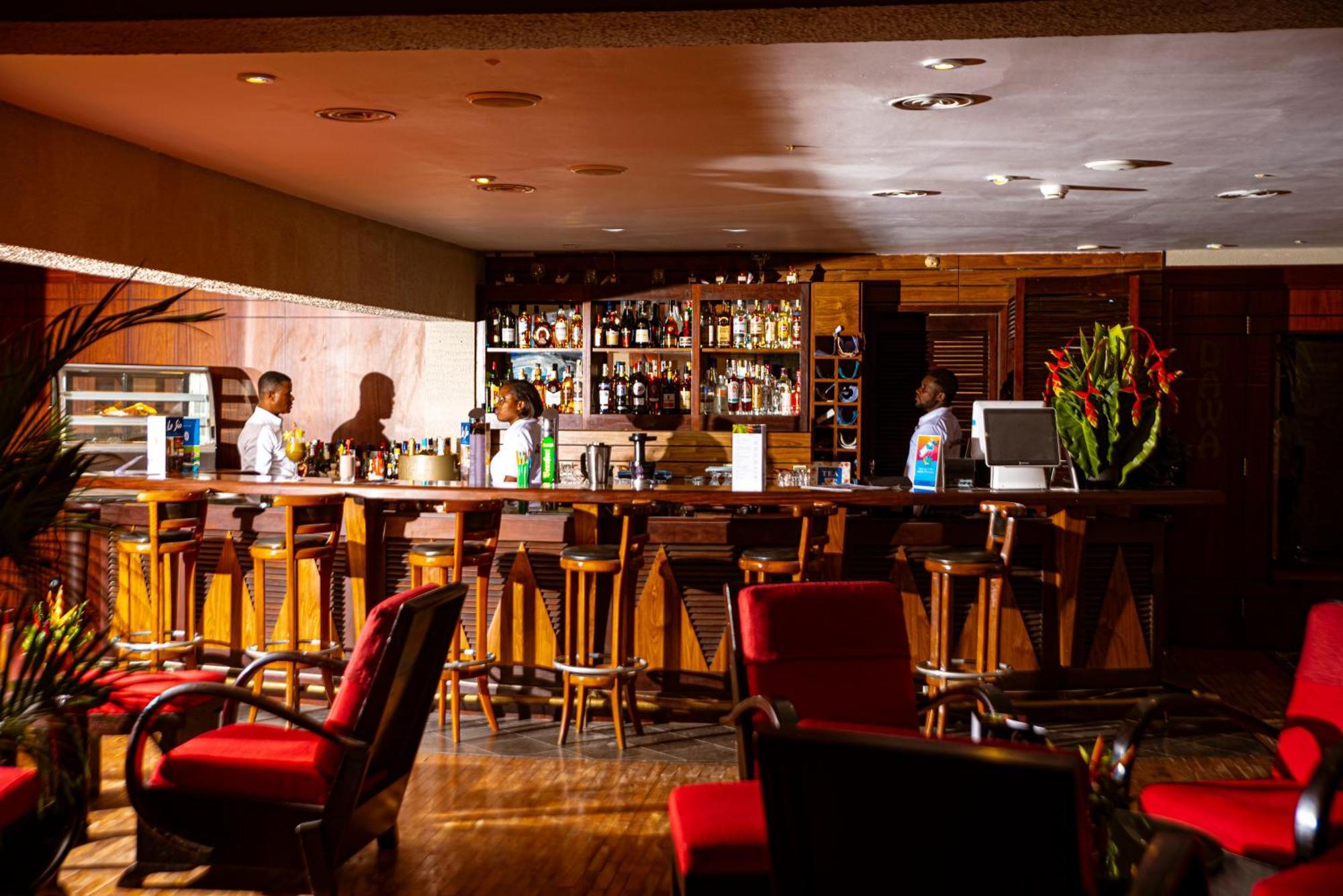 Hotel Sarakawa Lome Ngoại thất bức ảnh