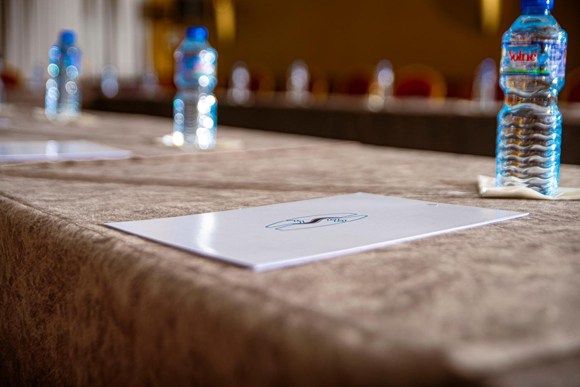 Hotel Sarakawa Lome Ngoại thất bức ảnh
