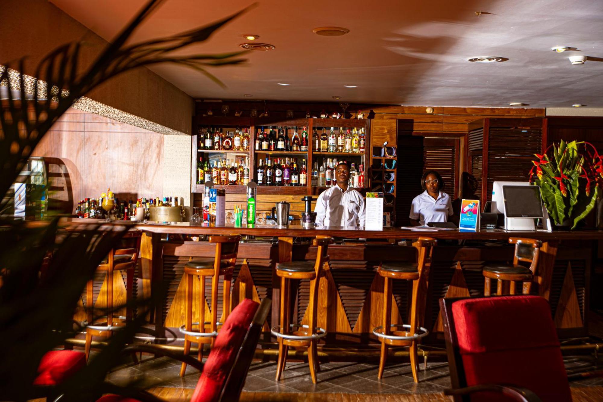 Hotel Sarakawa Lome Ngoại thất bức ảnh