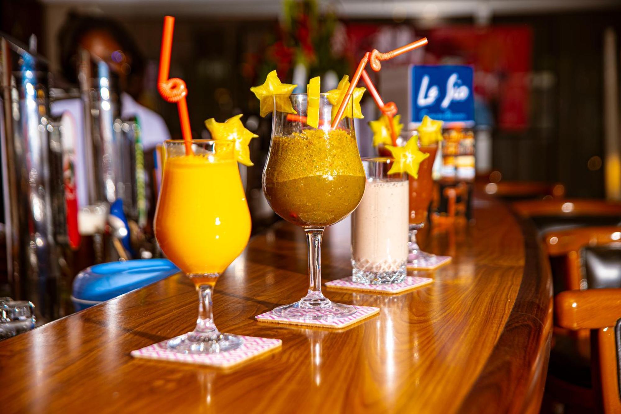 Hotel Sarakawa Lome Ngoại thất bức ảnh